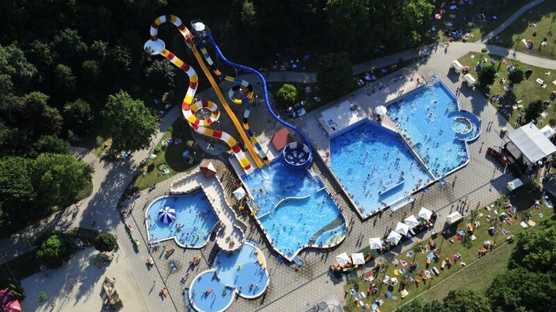 Gyémánt fürdő, Tatabánya